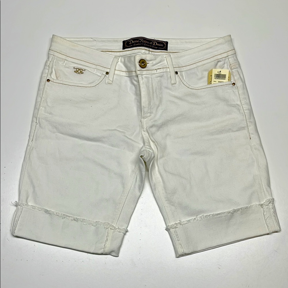 **2/$20** NWT white bermudas - 29